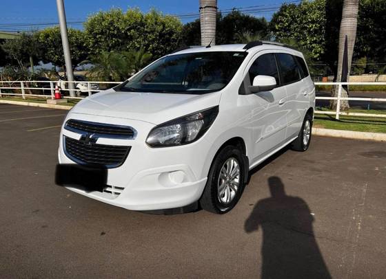 CHEVROLET SPIN 1.8 LT 8V FLEX 4P MANUAL CHEVROLET SPIN 1.8 LT 8V FLEX 4P MANUAL